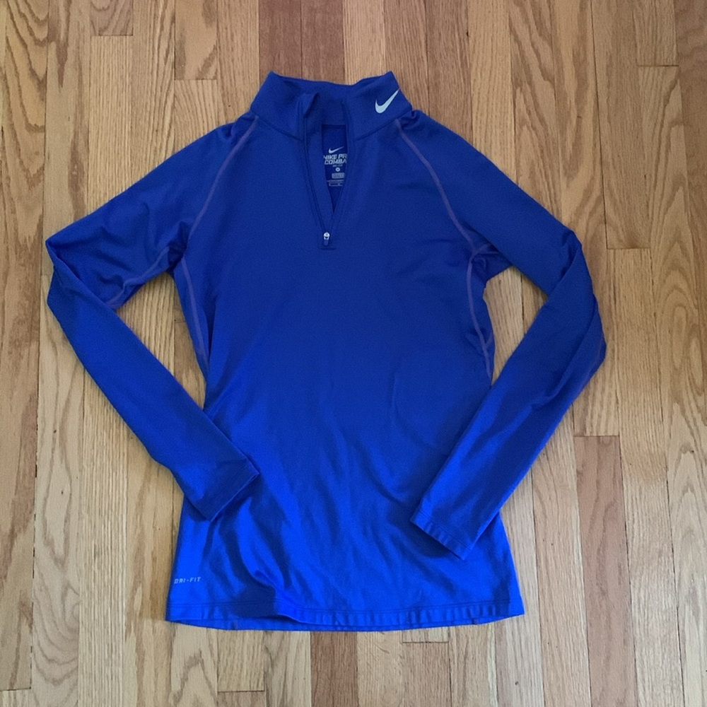Nike quarter zip top